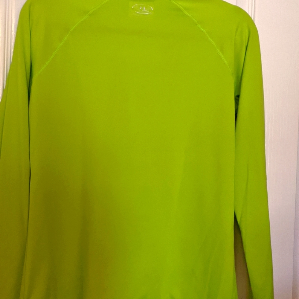 Under Armour Active wear V-neck Long Sleeve Shirt- Women's Size Medium - Picture 2 of 6
